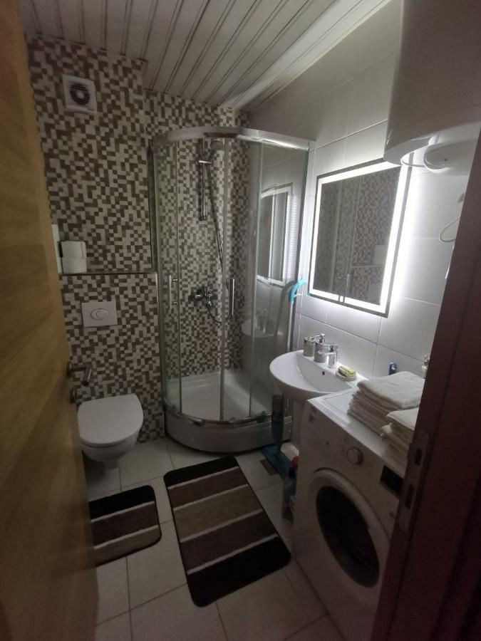 Delta Apartman Podgorica Esterno foto